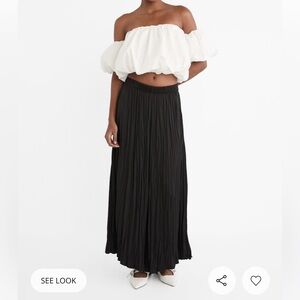 Crinkled Satin Skirt. Perfect for summer and travel time!